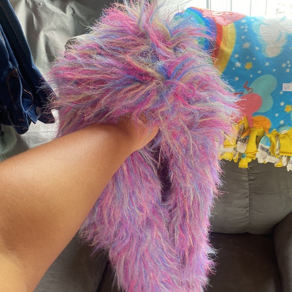 Hat - Picture 2 of 2